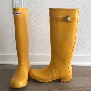 Hunter yellow rainboots
